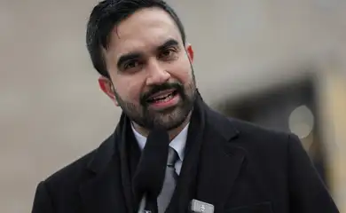 New York City Mayor Zohran Mamdani speaks during a press conference at Grand Army Plaza in the Brooklyn borough of New York City, U.S., January 2, 2026. REUTERS/Jeenah Moon