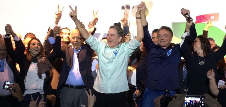 Podemos confirma Álvaro Dias como candidato a presidente da República, nas eleições de 2018