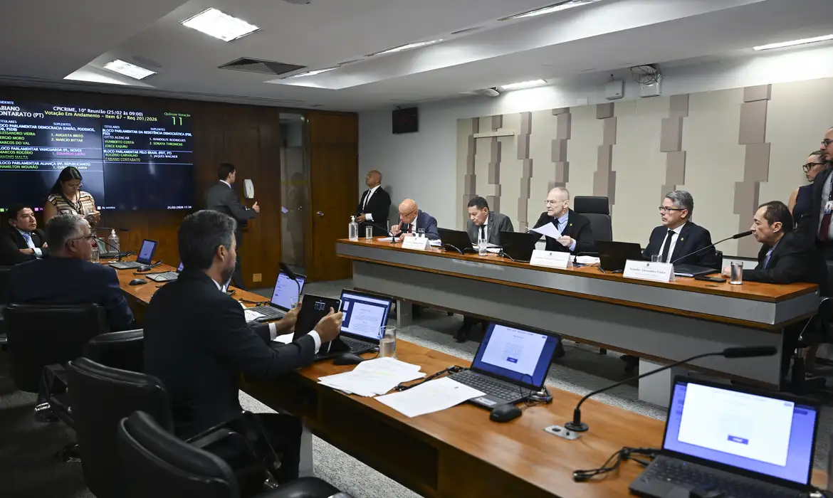 CPI do Crime Organizado cancela sess�o ap�s aus�ncia de Campos Neto