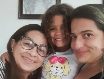 Brasília-DF – 09/05/2026 -Mães de desaparecidos pedem visibilidade, memória e respeito
Mulheres formam grupos para gerar redes de apoio.  (Evanise com filha e neta) Foto: Arquivo pessoal