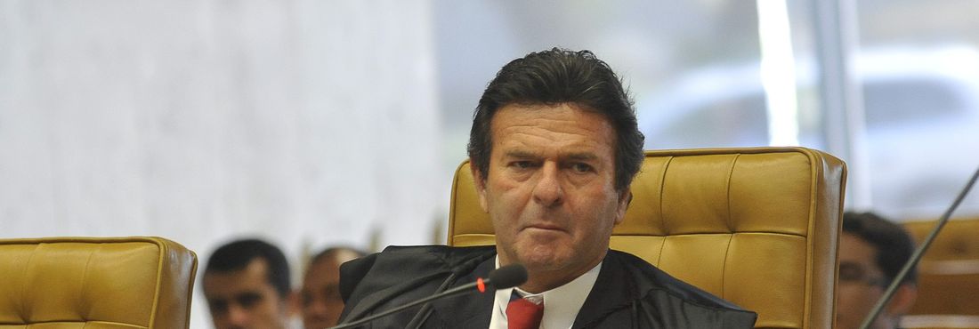 O ministro Luiz Fux no plenário do Supremo Tribunal Federal (STF), durante o julgamento da Ação Penal 470, conhecida como processo do mensalão