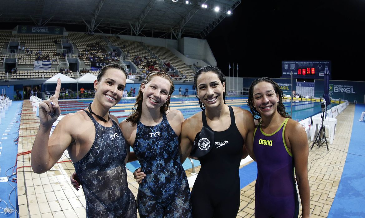 revezamento, troféu brasil, natação