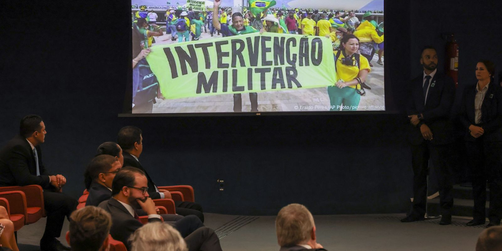 Por unanimidade, STF torna réus mais 6 denunciados por trama golpista