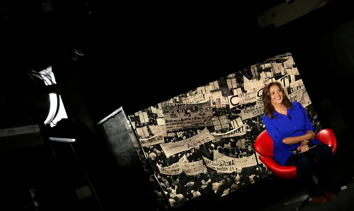 Agência Brasil/ Tomaz Silva RIO DE JANEIRO (RJ), 08/03/2023 - Jornalista Crtistina Serra na Tv Brasil. Foto: Tomaz Silva/Agência Brasil