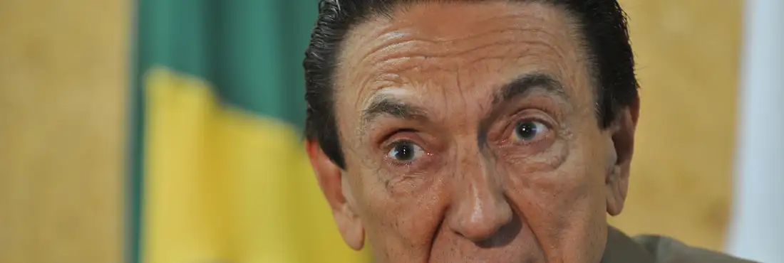 Ministro Edson Lobão Ministro Edson Lobão continua internado