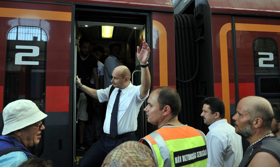 Imigração - Estação de Trem de Budapeste, na Hungria