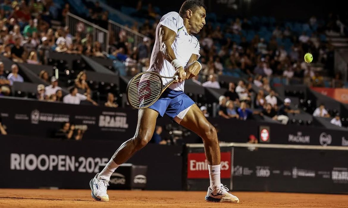 Thiago Monteiro avança às oitavas de final do Rio Open 2025, em 17/02/2025