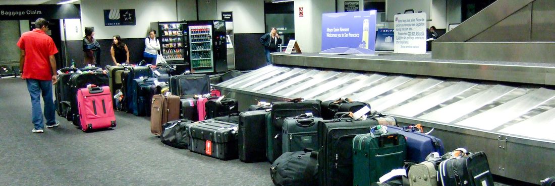 Estudantes da USP ganham prêmio com projeto para descarga de compartimentos em aviões o projeto pode reduzir o trabalho dos carregadores de bagagem nos aeroportos.