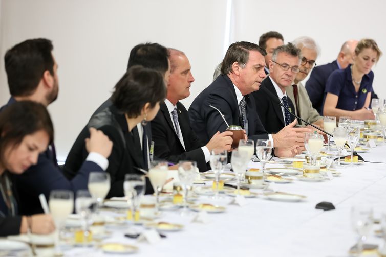 Presidente da República, Jair Bolsonaro, durante café da manhã com Jornalistas