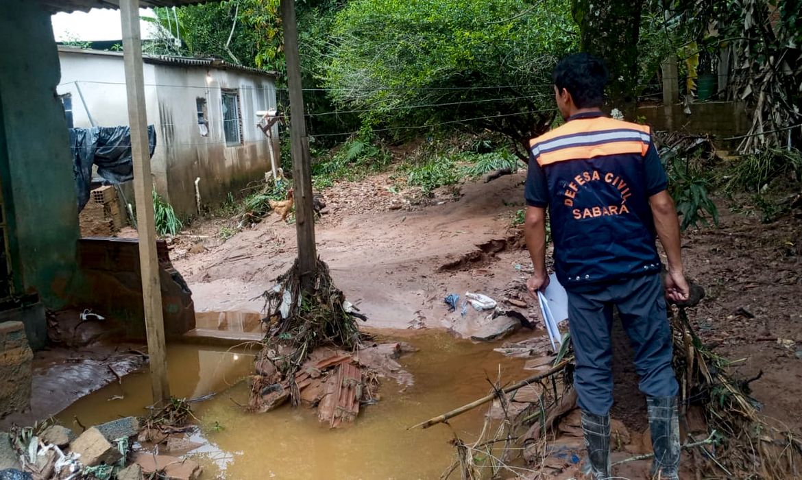 As chuvas que mantém o estado de atenção em parte de Minas Gerais