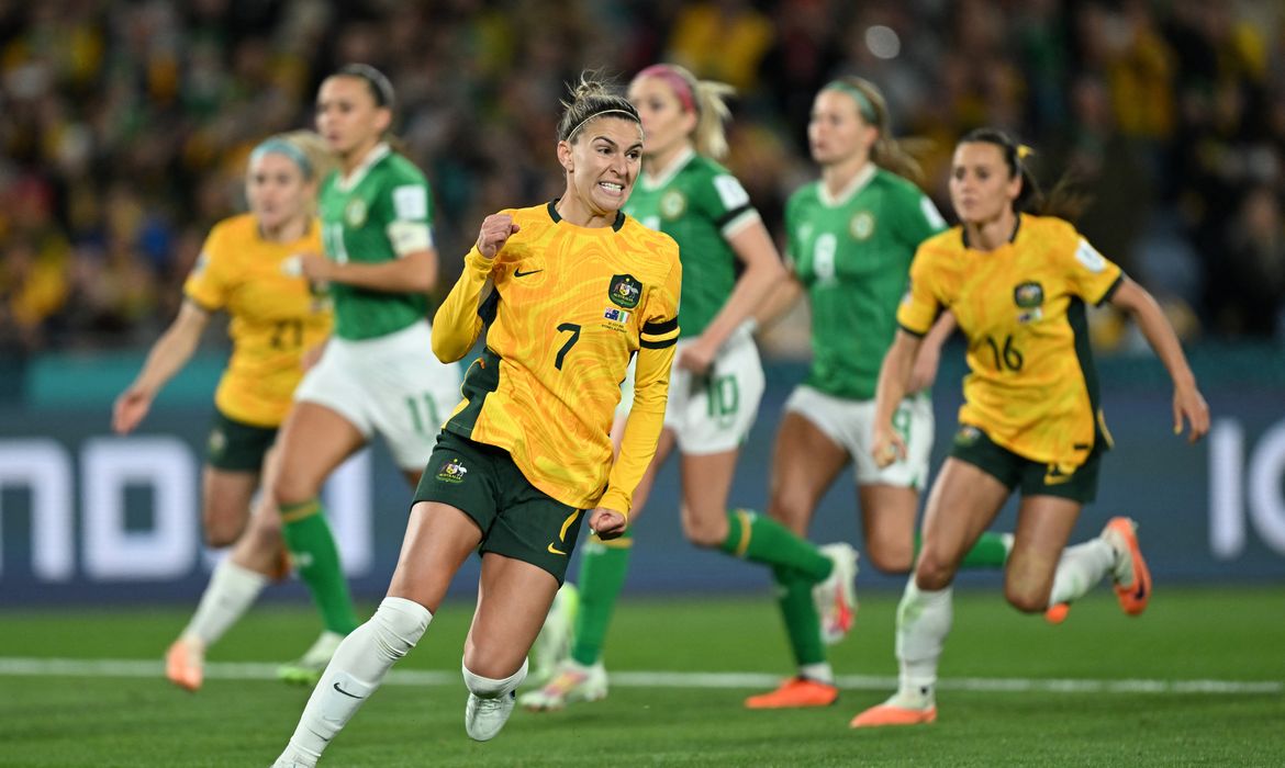 Soccer Football - FIFA Women’s World Cup Australia and New Zealand 2023 - Group B - Australia v Republic of Ireland - Stadium Australia, Sydney, Australia - July 20, 2023
Australia's Steph Catley celebrates scoring their first goal REUTERS/Jaimi Joy