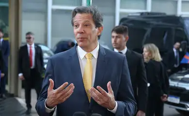 Brasília (DF), 06/06/2023 -  O ministro da Fazenda, Fernando Haddad,fala a imprensa após encontro com a Rainha Máxima, dos Países Baixos – enviada especial do Secretário-Geral das Nações Unidas para Inclusão Financeira para o Desenvolvimento (UNSGSA). Foto Valter Campanato/Agência Brasil.