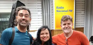 Cantora Débora Cristina homenageia Elis Regina no show Travessia no Sesc Estação 504 sul