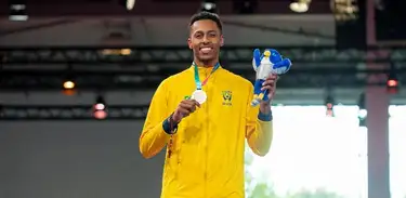 Vinicius Matos, medalhista de prata nos Jogos Mundiais Universitários