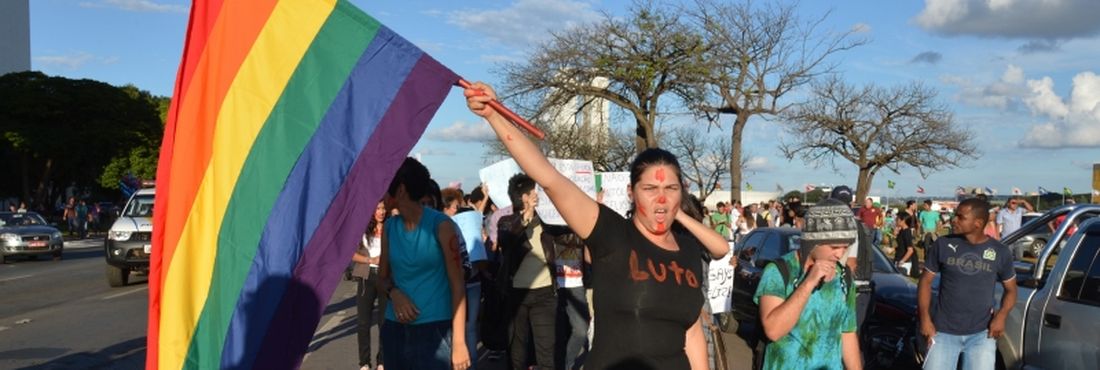 Brasília – Marcha contra o deputado e pastor Marco Feliciano, organizada pelo Movimento LGBT (Lésbicas, Gays, Bissexuais e Transgêneros), na Esplanada dos Ministérios