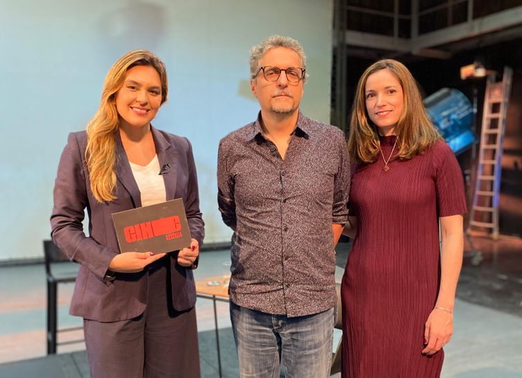Cine Resenha estreia com o filme Aquarius, de Kleber Mendonça 