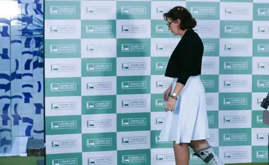 STF tem maioria para condenar deputada federal Carla Zambelli à prisão