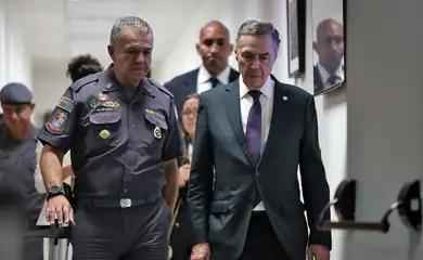 São Paulo (SP) 14/02/2025 - Presidente do STF, Luís Roberto Barroso após reunião com o comandante Geral da Policia Militar de São Paulo, coronel Cássio Araújo Freitas, na sede do COPOM
. Foto: Paulo Pinto/Agencia Brasil