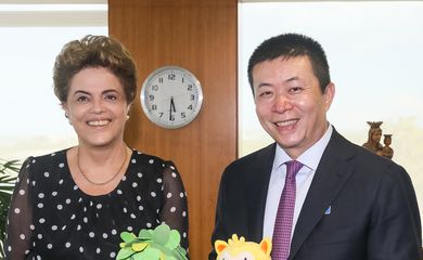 Brasília - DF, 25/02/2016. Presidenta Dilma Rousseff recebe Chao Guowei, CEO da Weibo. Foto: Roberto Stuckert Filho/PR