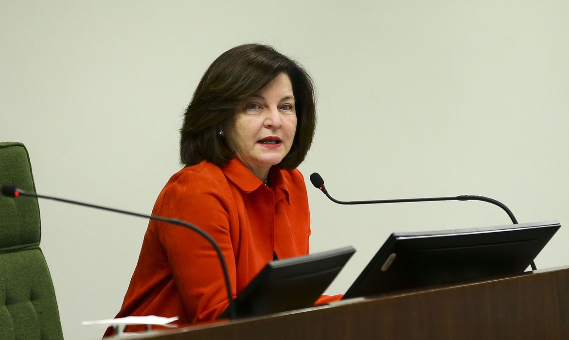 A procuradora-geral da República, Raquel Dodge, durante a palestra 