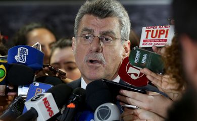 Brasília - O líder do governo no Senado, Romero Jucá (PMDB-RR), fala sobre acordo entre os presidentes da Câmara e do Senado para votar reforma da Previdência em fevereiro de 2018, após o fim do recesso parlamentar (Wilson Dias/Agência