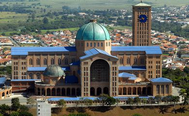 Santuário Nacional de Aparecida, localizado em Aparecida, SP - Brasil.