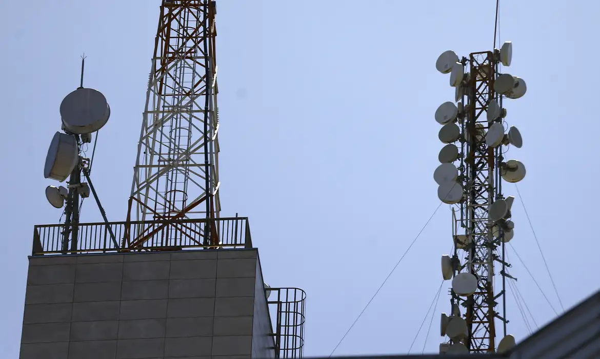 Antenas de telefonia celular.