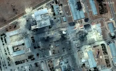 Satellite image shows a close up view of destroyed buildings at Isfahan Nuclear Technology Center, after it was hit by U.S. airstrikes, in Isfahan, Iran, June 22, 2025. Reuters/Maxar Technologies/Proibida reprodução