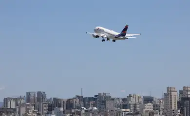 São Paulo (SP), 22/12/2025 - Avião da Latam Airlines decola do Aeroporto de Congonhas. Foto: Rovena Rosa/Agência Brasil