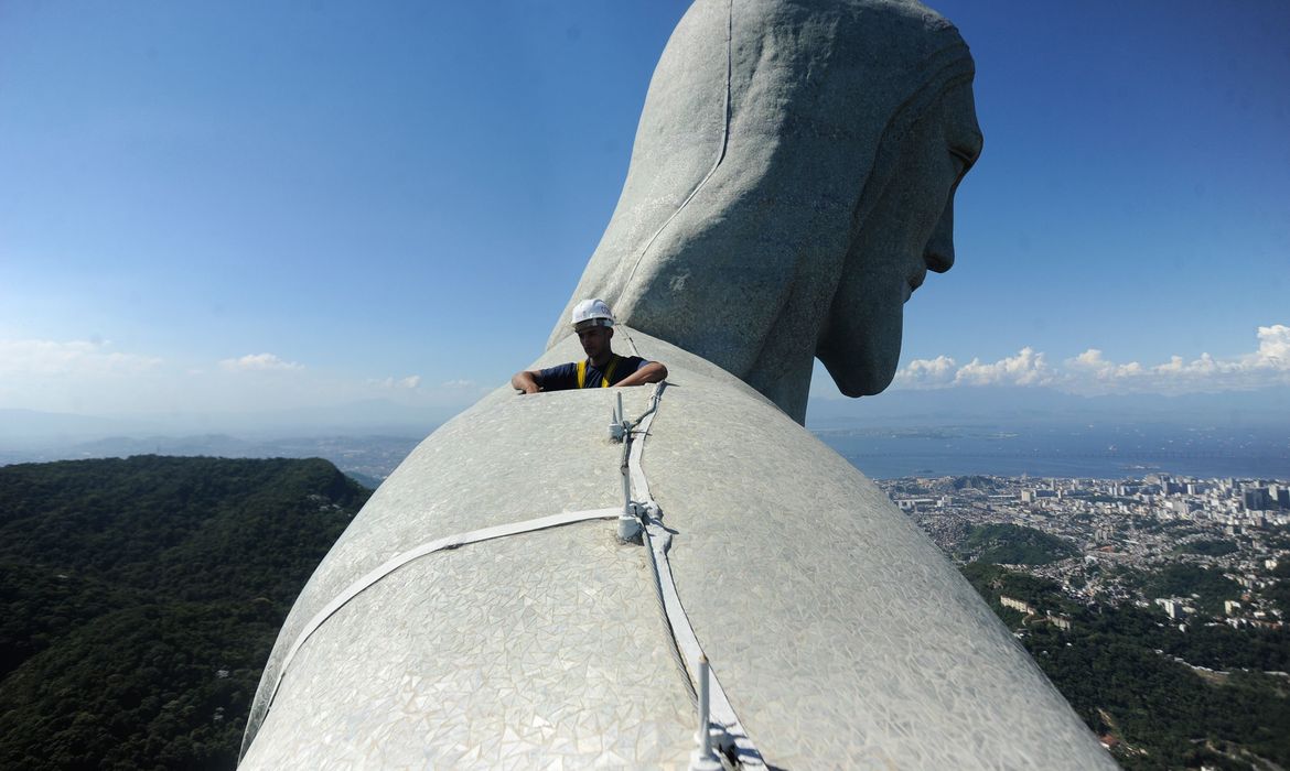 Rio S Christ The Redeemer Now Years Old Agencia Brasil Rio S Christ The Redeemer Now Years Old Agencia Brasil