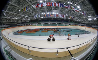 Rio de Janeiro - Equipe de ciclismo da Holanda treina para os Jogos Olímpicos Rio 2016, no Velódromo do Parque Olímpico da Barra da Tijuca  (Fernando Frazão/Agência Brasil)