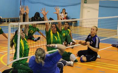 Seleção brasileira feminina de vôlei sentado - Divulgação/CPB