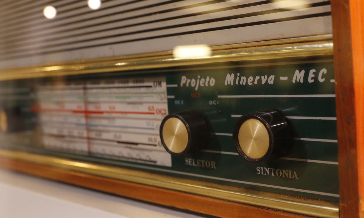 Acervo histórico da Rádio MEC em exposição na Empresa Brasil de Comunicação - EBC, no Rio de Janeiro