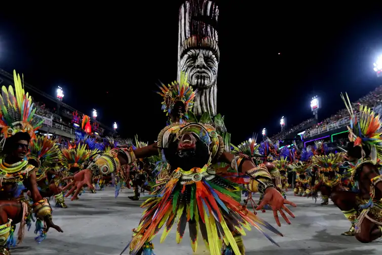 Tânia Rêgo/Agência Brasil Rio de Janeiro (RJ), 11/02/2024 - Desfile da escola de samba Salgueiro, do Grupo Especial do carnaval carioca, no Sambódromo da Marquês de Sapucaí. Foto: Tânia Rêgo/Agência Brasil