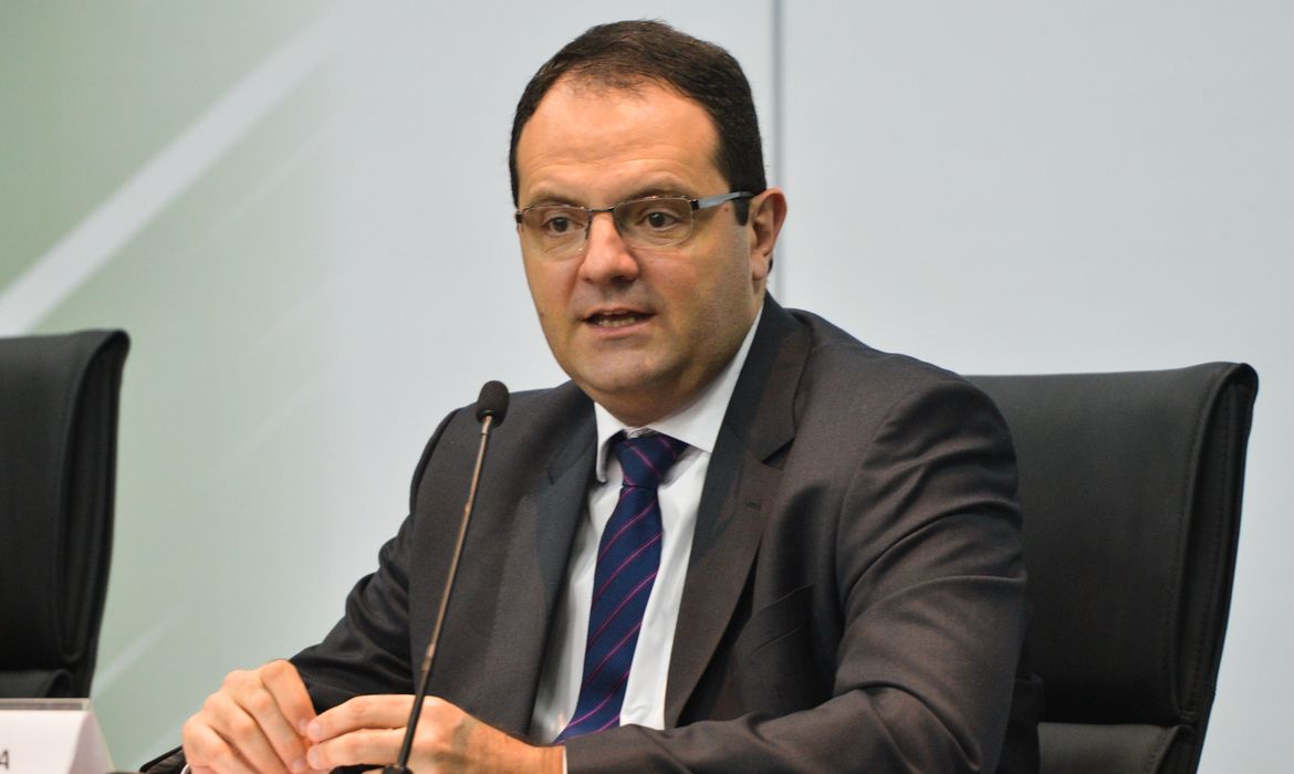 Brasília - O ministro Nelson Barbosa na solenidade de transmissão de cargo ao novo ministro do Planejamento, Valdir Simão (Antonio Cruz/Agência Brasil)