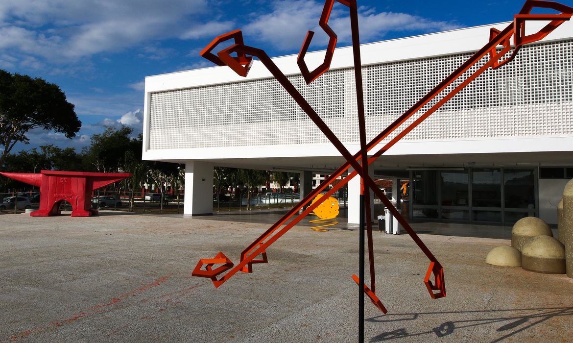 Fachada do Museu de Arte de Brasília