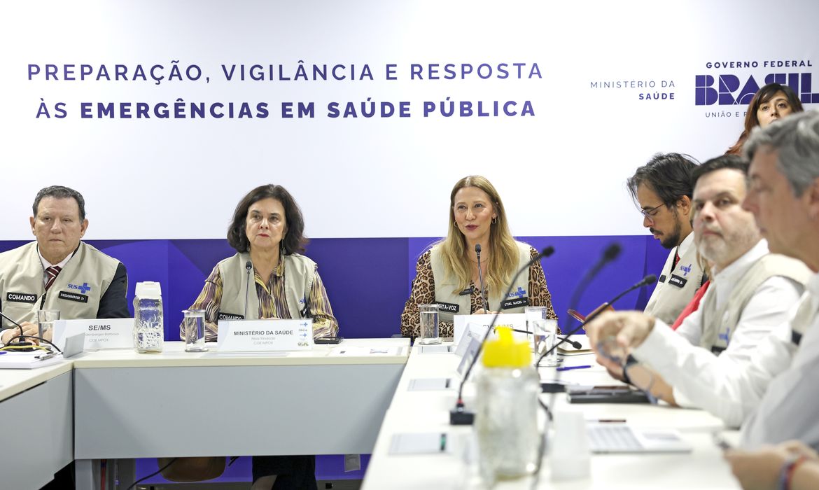 Brasília (DF), 15.08.2024 - A ministra da Saúde, Nísia Trindrade, fala durante instalação do Centro de Operações de Emergência em Saúde para coordenar ações de resposta à Mpox (COE-Mpox). Foto: José Cruz/Agência Brasil