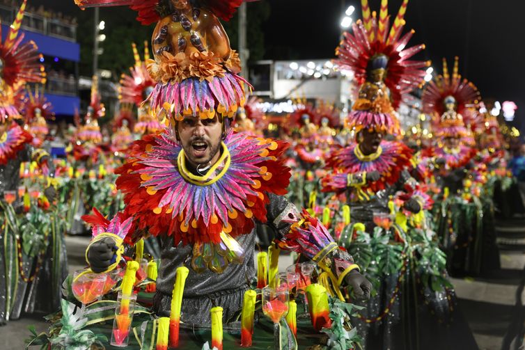 Rio de Janeiro (RJ), 03/03/2025 – Unidos do Viradouro desfila no primeiro dia de carnaval do grupo Especial na Marquês de Sapucaí, na região central do Rio de Janeiro. Foto: Tomaz Silva/Agência Brasil