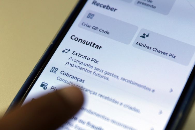Número de transações com Pix caem 10% após proibição de bets