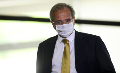 O ministro da Economia, Paulo Guedes, durante cerimônia de posse do ministro da Saúde, Eduardo Pazuello, no Palácio do Planalto.