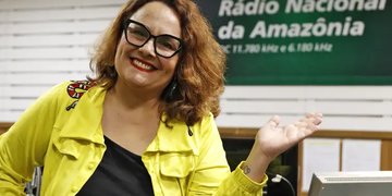 Ana Pimenta é premiada como melhor apresentadora de rádio no PPM