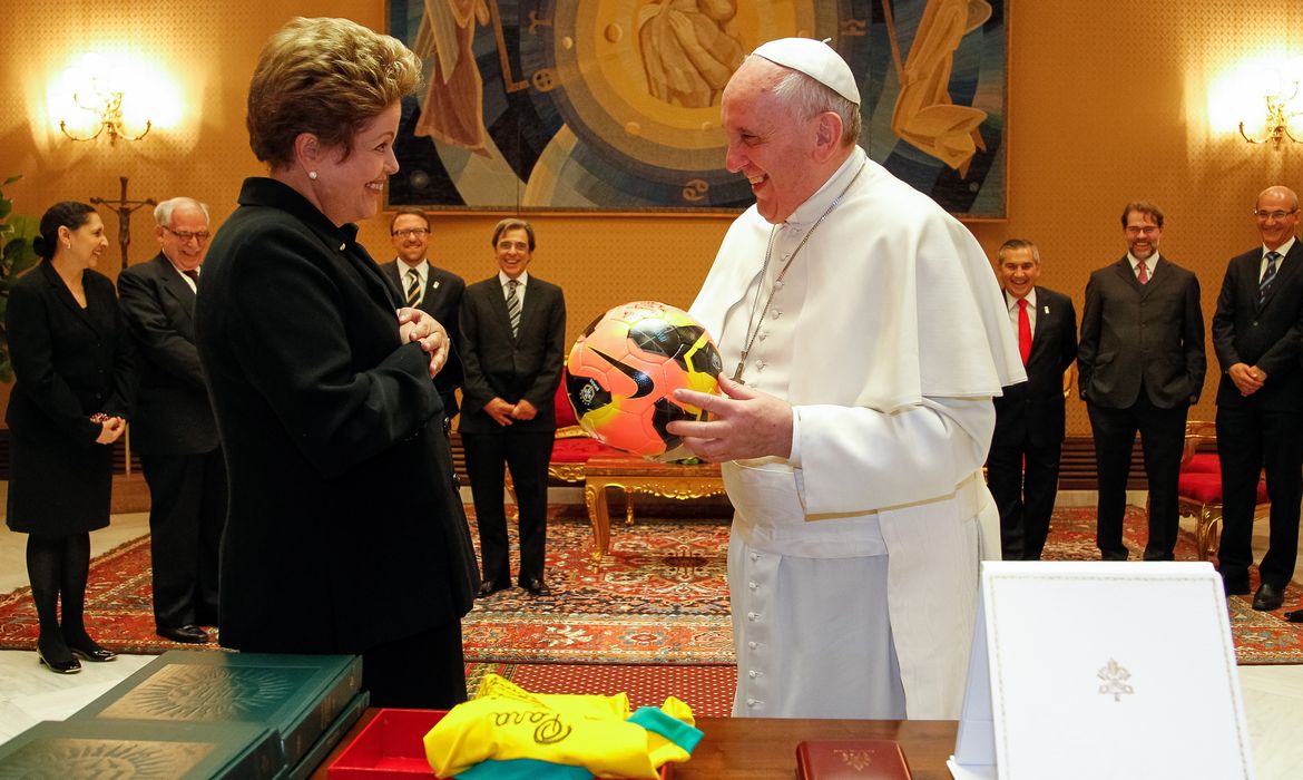Presidenta Dilma durante audiência com o Papa Francisco, no Vaticano