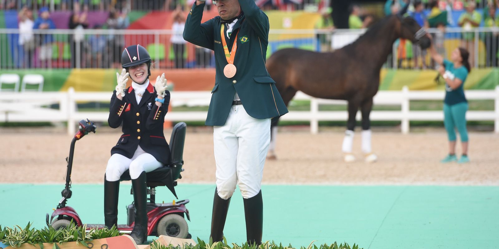 Velódromo do Parque Olímpico recebe atletas do Brasil e do exterior no Rio  Grappiling de luta livre esportiva — Ministério do Desenvolvimento e  Assistência Social, Família e Combate à Fome