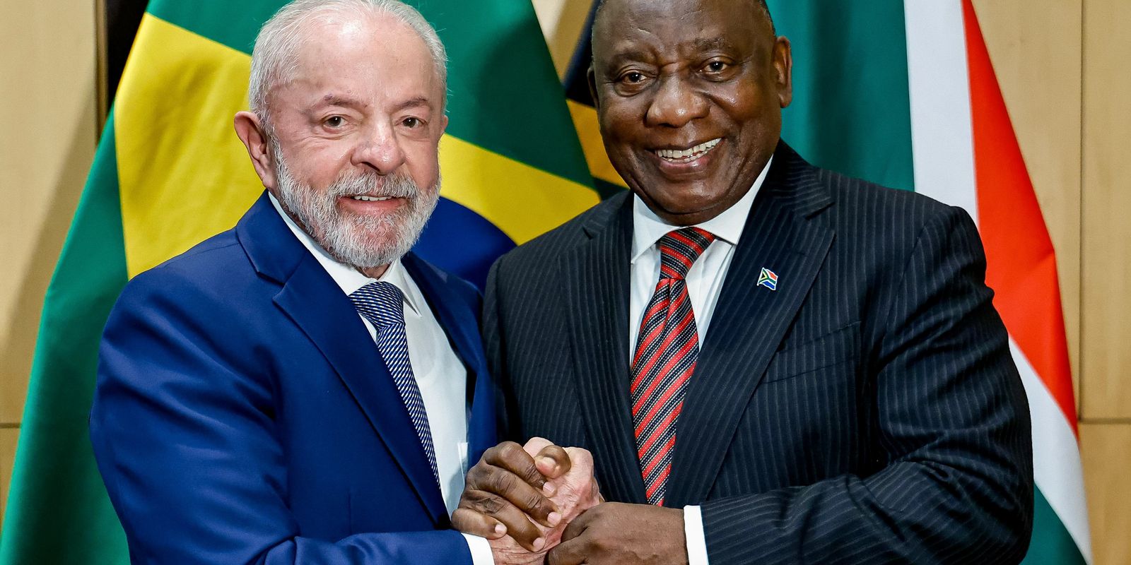 Lula arrives in South Africa for G20 Summit