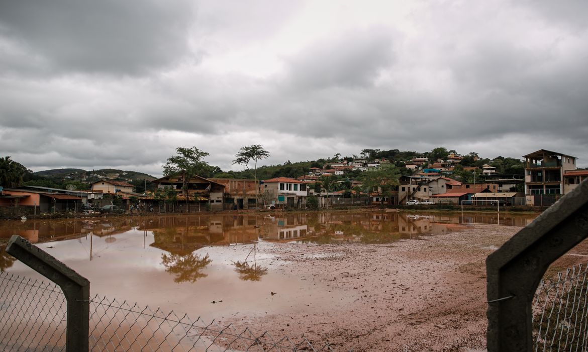 Prefeitura de Ouro Preto atua desde o início das fortes chuvas no auxílio às famílias de Amarantina