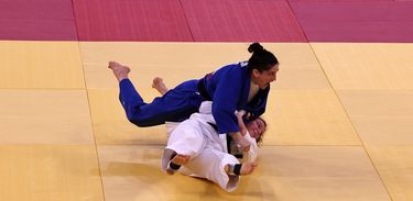 Judocas brasileiros durante as disputas por equipes nos Jogos Olímpicos de Tóquio