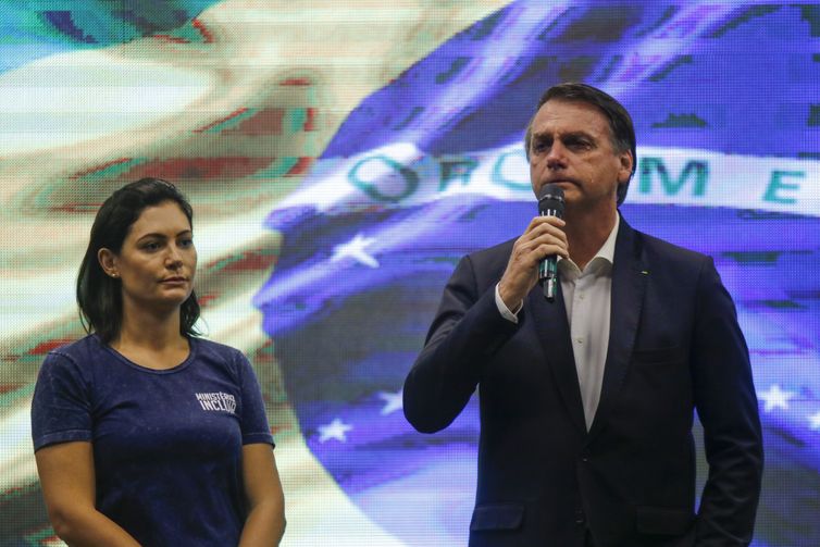   O presidente da República, Jair Bolsonaro, assiste ao culto na Igreja Batista Atitude,acompanhado da  esposa, Michelle Bolsonaro
