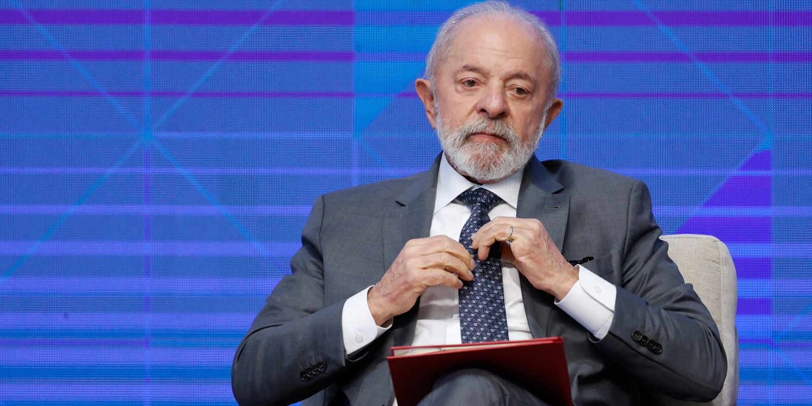 Lula rebate defesa que Trump fez de Bolsonaro: “Não aceitamos tutela” Lula rebate defesa que Trump fez de Bolsonaro: “Não aceitamos tutela”