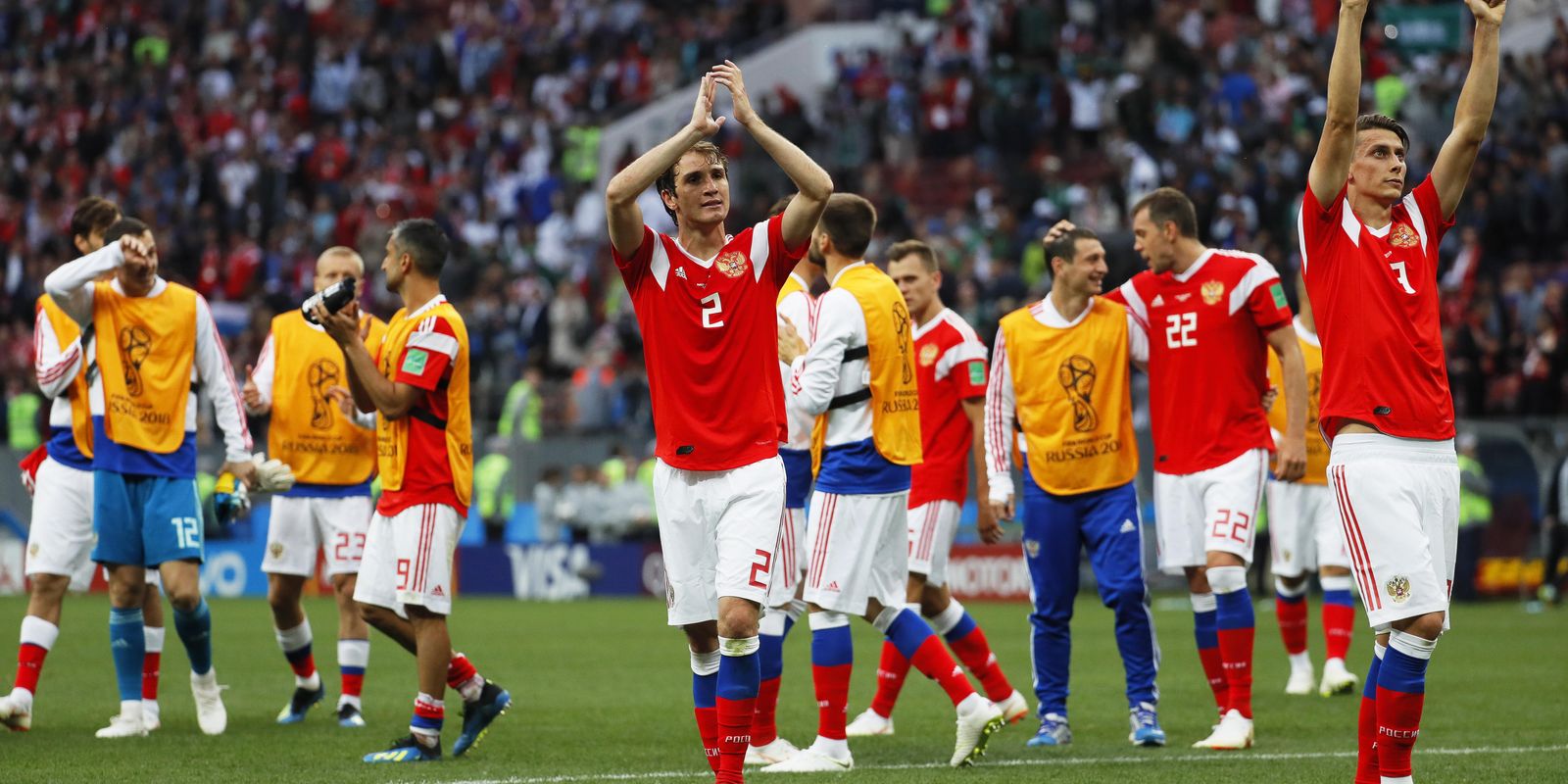 Rússia goleia Arábia Saudita no primeiro jogo da Copa