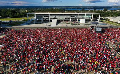 Imgens de drone da Praça dos Três Poderes, durante a cerimônia de posse da presidente eleito Luiz Inácio Lula da Silva